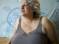 I am a very hot and cool mature, with big boobs and allways in the good mood