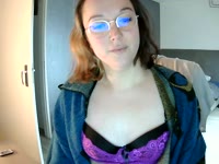 Ik ben een spontane dame die bijna niets te gek vind. Ik sta voor veel dingen open zolang we het samen maar gezellig hebben. Heb je een lekker verzoekje? vraag het me dan zeker.