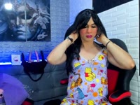 I am a trans girl full of energy, charisma and a contagious smile. I like to be seen as an authentic, fun and very confident woman of who I am.