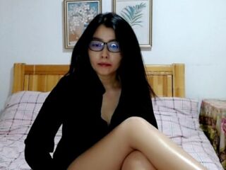 girl showing pussy LinaZhang