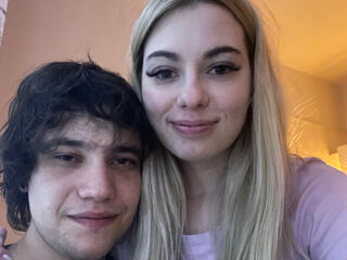 live cam couple pic KaliAndGaz