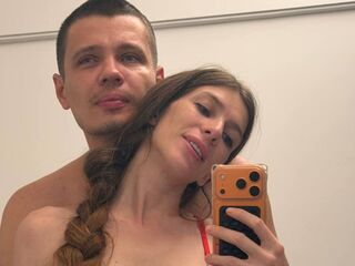 live cam couple sex show MissAndKis