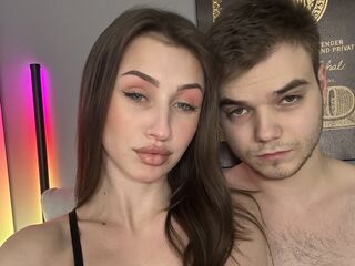 live couple blowjob webcam VikkiGeorge
