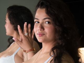 fingering cam slut AliceMorellli