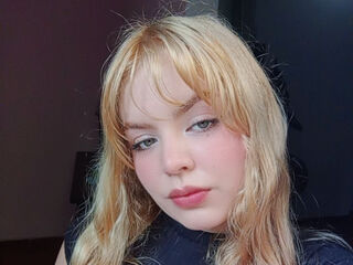 camgirl playing with dildo AlissonGrey