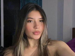 cam slut AmberCozzi