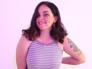 cam girl chat room AndreaColby