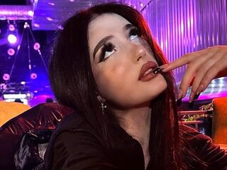 webcam bitch chatroom AndreaMouth