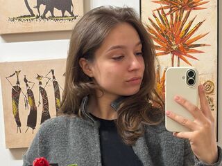 free webcam chat room AnnaMariardi