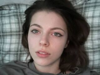 camgirl chatroom AntoinetteCurtis
