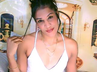 live striptease show AzzyGreene