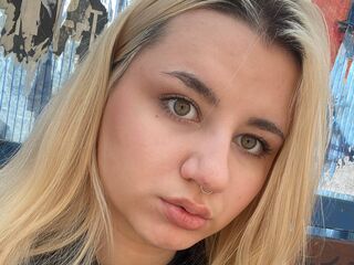 strip show BarbaraWellsmith