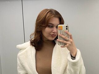 beautiful girl cam BrynnMeury