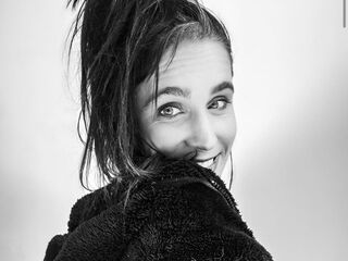 cam girl live webcam video CarmenLeRoux