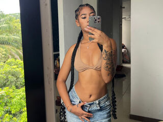 camwhore naked CarolineCartson