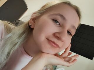 free webcam ChristiaRetterat