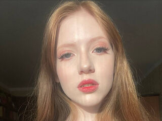 topless girl ClarisaTaubert