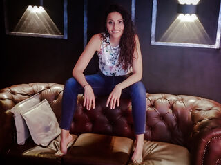 naked girl with cam DamarisPommes