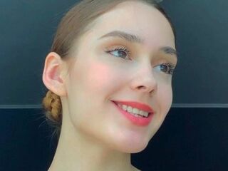 naughty cam girl DeannePlecker