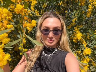 sexy camgirl live DelaineClowerd