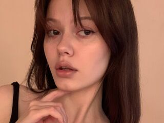 beautiful girl webcam DeniseBonnel