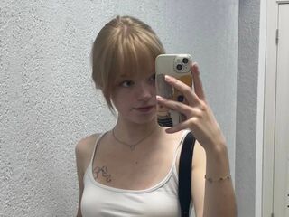 naked cam girl fingering pussy DonetteOkada