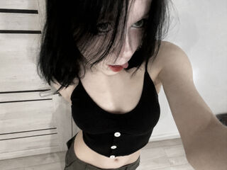 naked camgirl picture DoraCoote