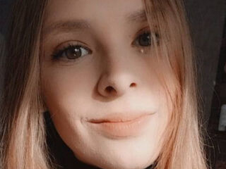 bedroom live webcam DoreneSiminski