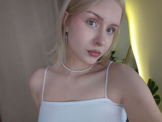 girl cam free DorisMaurs