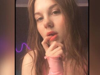 camgirl masturbating with sextoy DynaBae