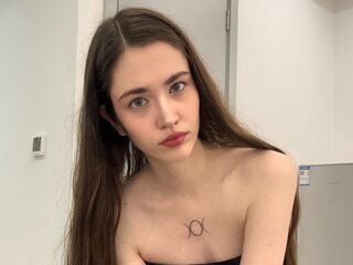 closeup pussy web cam EmilyCrownie