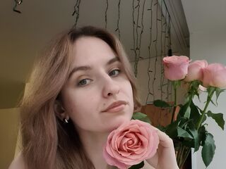 topless cam girl FredericaEvering