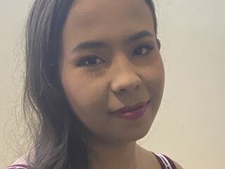 chat room picture HanaMontenegro