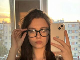 spy cam JaquelynKonkel