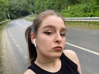 naked camgirl masturbating with vibrator KatleenMendoza