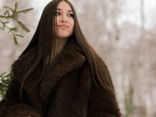 camgirl playing with vibrator LashonTackitt