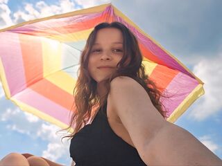 webcam babe chatroom LauraJulian