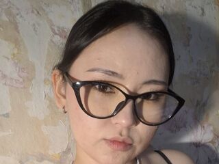 hot strip tease webcam LauriMoradel