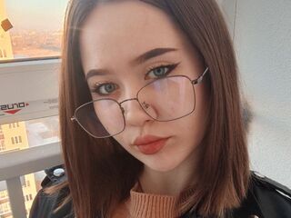 camslut fingering shaved pussy LiliSky