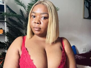 cam hooker chatroom LilianLeo