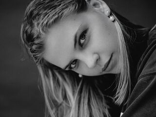 webcamgirl LilithTinshemet