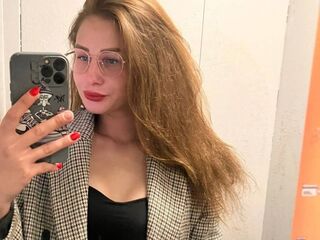 free web cam chat LillieMann