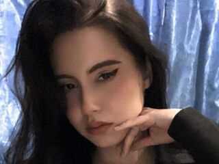 naked girl with webcam masturbating with vibrator LinetteEcton
