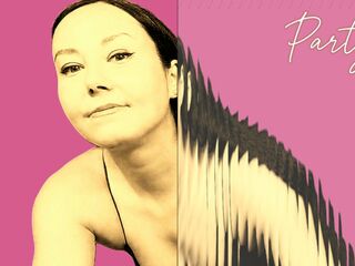 hot chat room LucyLevatto