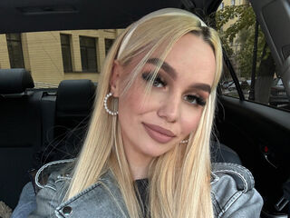 webcamgirl sexchat LynGriscom