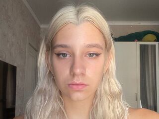 camgirl webcam photo LynelleDome
