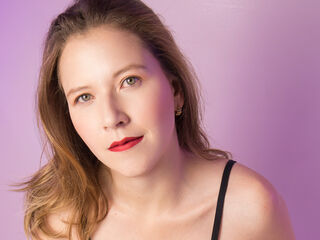 naked girl with live cam fingering LyraBloom