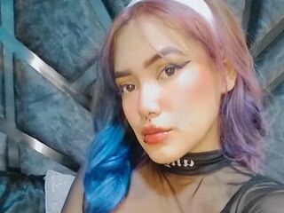 sexy camgirl MaddieLannister