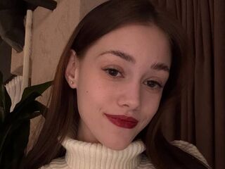 erotic webcam video MaeBroadway
