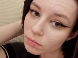 kinky video chat performer MaeHiatt